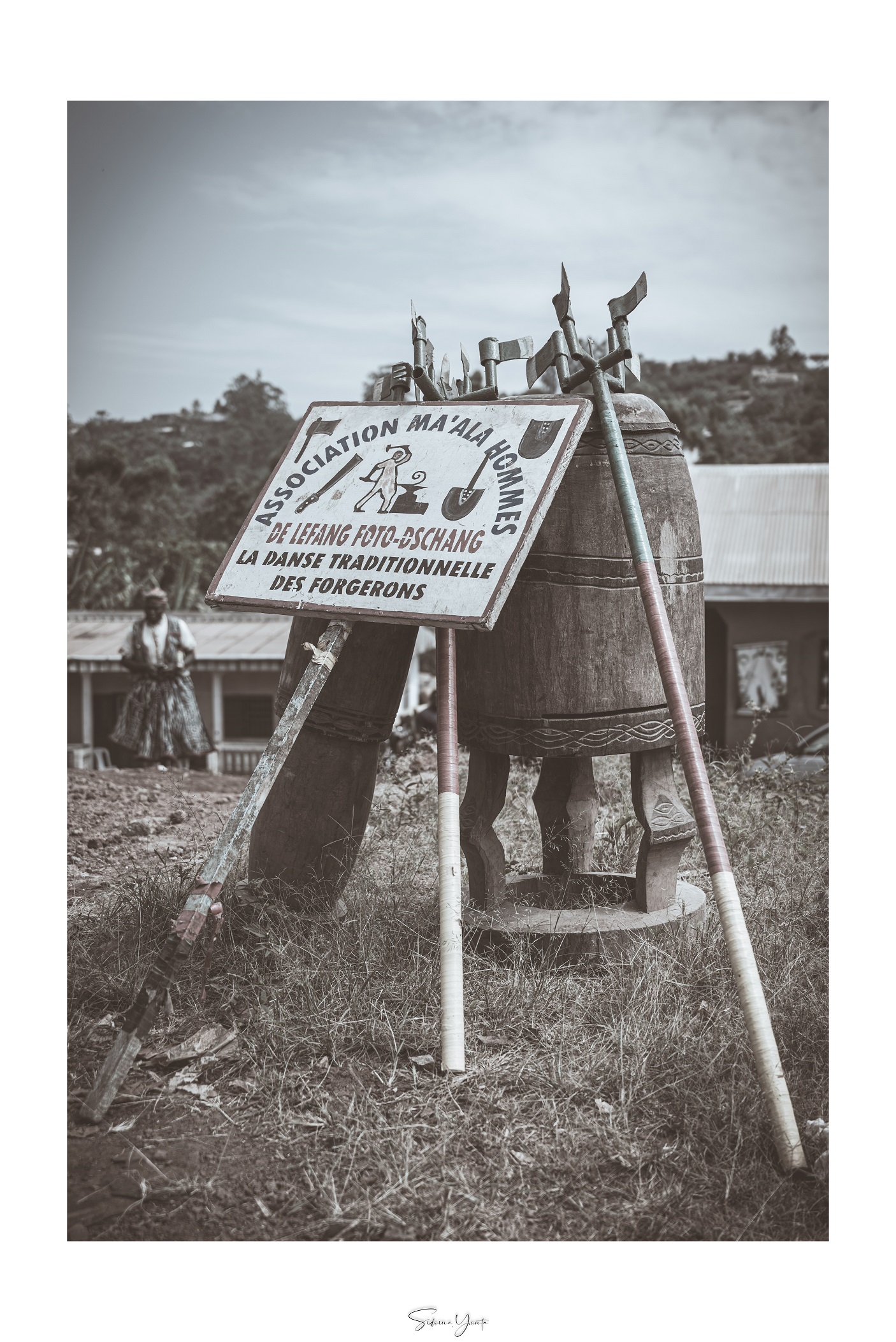 Instruments de danse des forgerons - ©Sidoine Mbogni