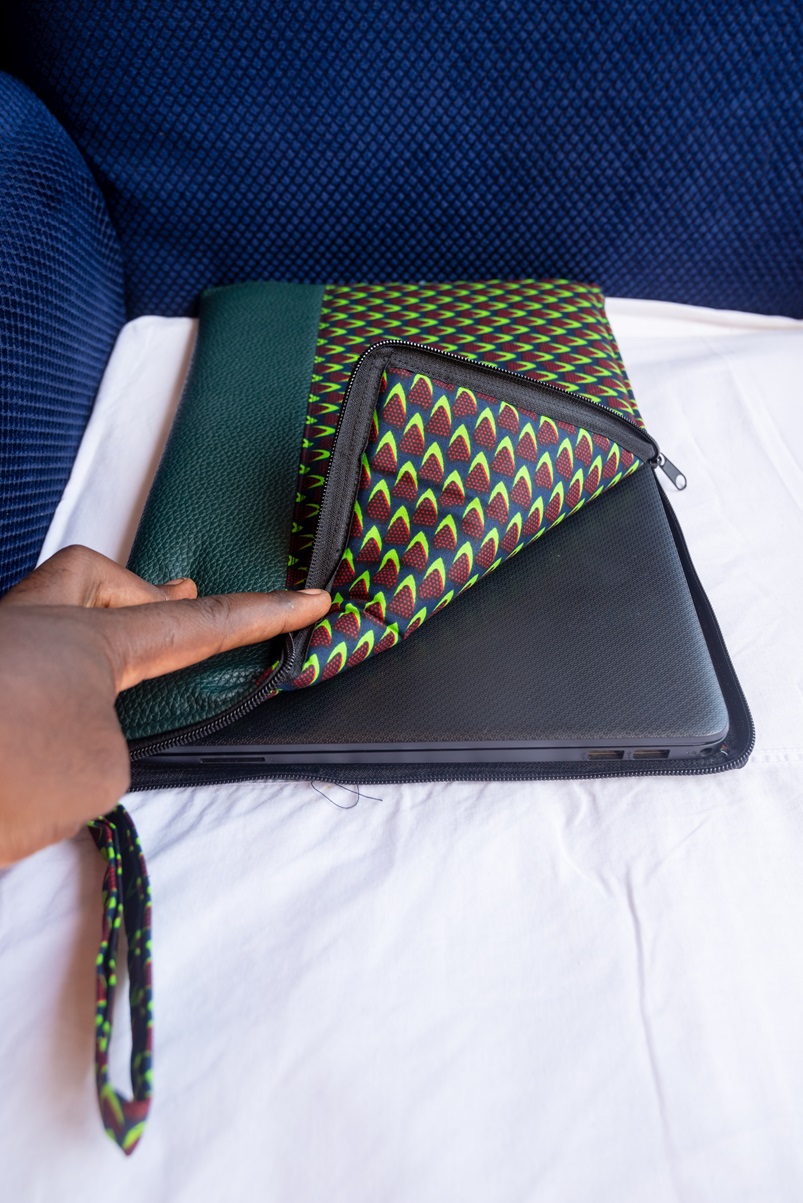 Housse Élégance Africaine pour Laptop
